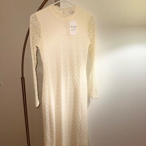 Sadie & Sage Cream Textured Long Sleeve Dress